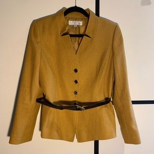 Tahari Arthur S. Levine mustard women’s blazer